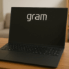 LG Electronics Japan ノートパソコン gram/17型､WUXGA(2560×1600)､IPS/1,350g/バッテリー最大27時間/第13世代Core i5/メモリ 16GB/SSD 512GB/アンチグレア/指紋認証/Windows 11 Pro/オブシディアンブラック/17ZB90R-NP55J(2023年モデル)