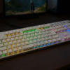 Logicool G ゲーミングキーボード G813-TCWH 有線 タクタイル 茶軸 薄型 確かな打鍵感 GLスイッチ 日本語配列 LIGHTSYNC RGB USB パススルー ゲーミング キーボード メカニカルキーボード G813 PC window mac Chrome ホワイト 国内正規品 【 ファイナルファンタジー XIV 推奨モデル 】