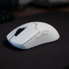 Razer Viper V2 Pro (White Edition) ゲーミングマウス 超軽量 59g Focus Pro 30K オプティカルセンサー 30000DPI 高速無線 オプティカルマウススイッチ 6ボタン 【日本正規代理店保証品】 RZ01-04390200-R3A1