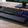 Razer Huntsman V2 Tenkeyless Clicky Optical Switch ゲーミングキーボード 英語 US配列 オプティカルスイッチ クリッキー触感 静音 テンキーレス ダブルショット PBT キーキャップ リストレスト Chroma RGB 【日本正規代理店保証品】 RZ03-03940300-R3M1 Black